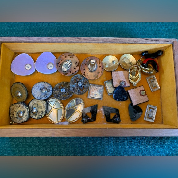 Vintage Earrings Lot Metal, Plastic Retro 80s 14 Pairs - Picture 7 of 7